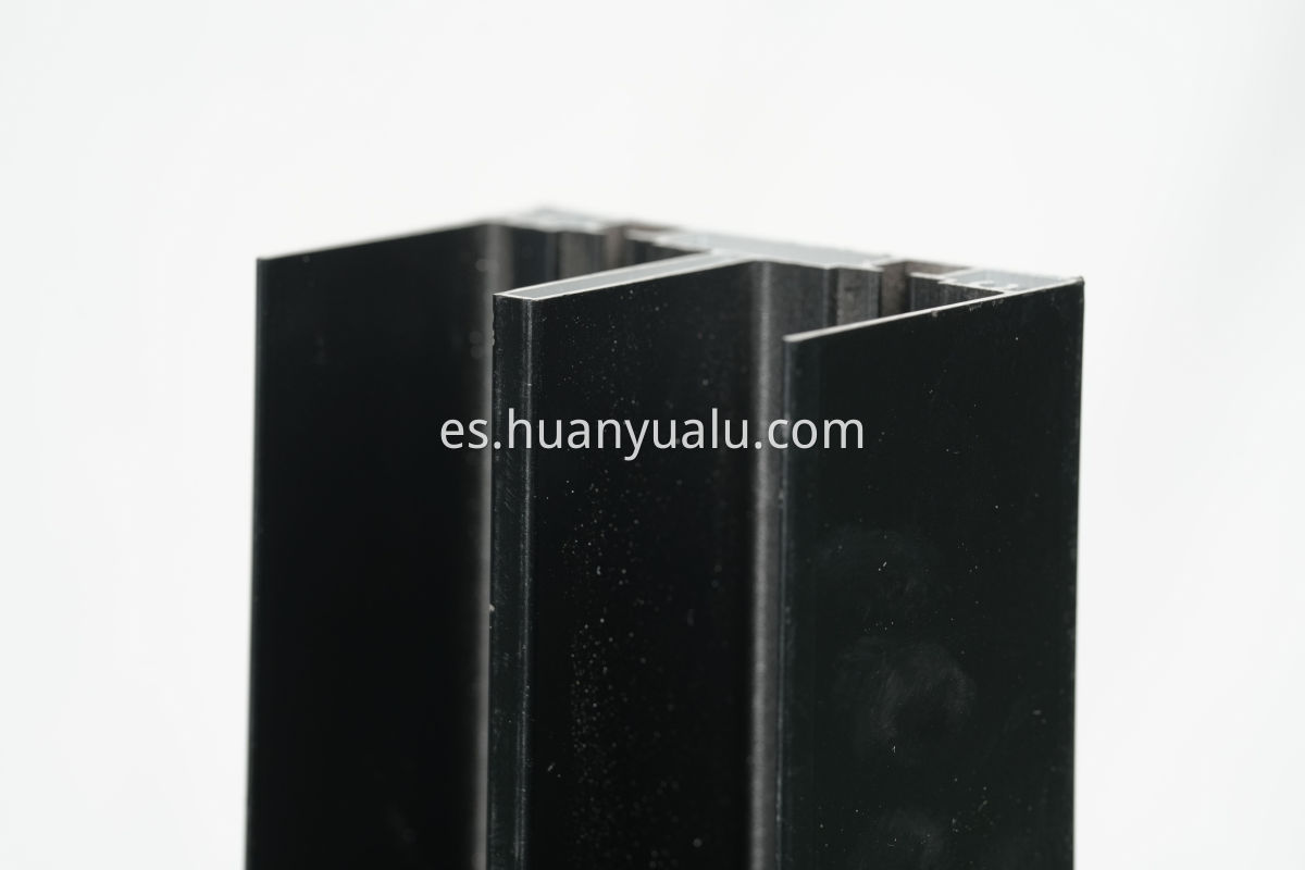 Hanging rail sliding door